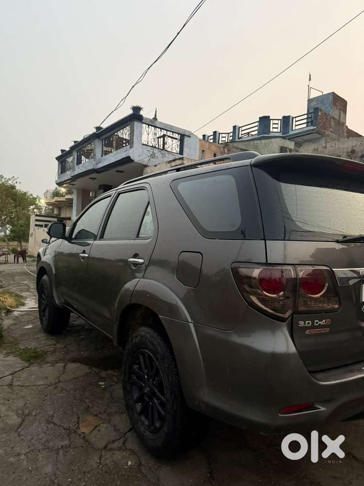 Toyota Fortuner Diesel 2012