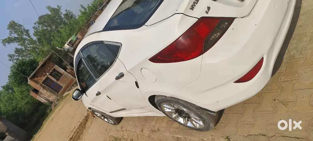 Hyundai Verna 2013 Petrol 170000 Km Driven