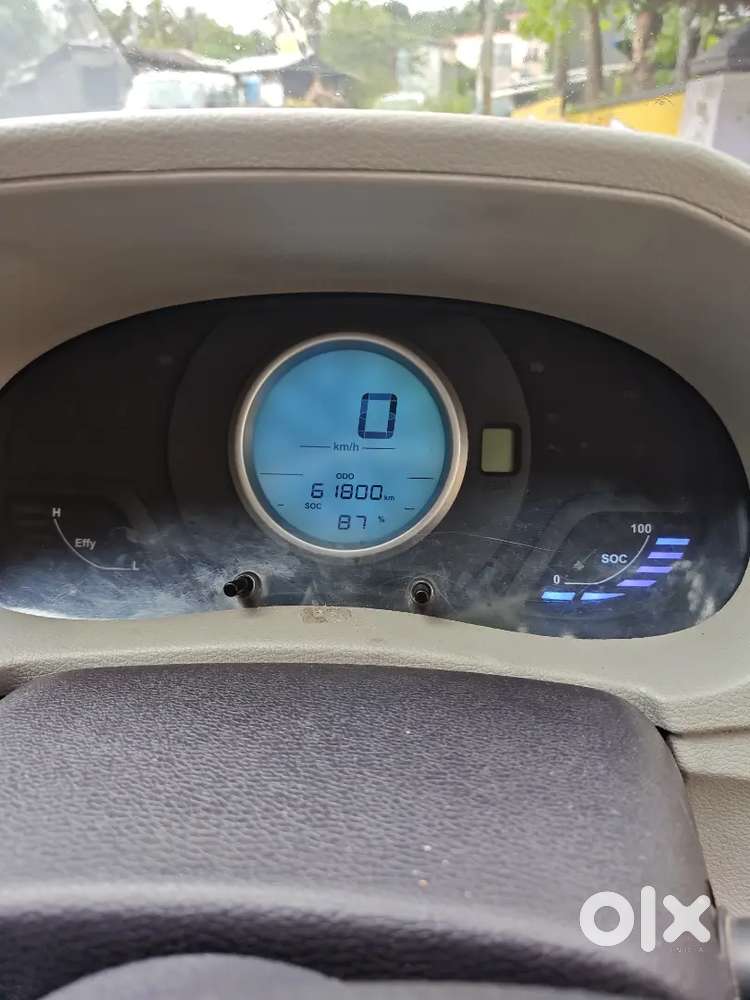 Mahindra E Verito 2018