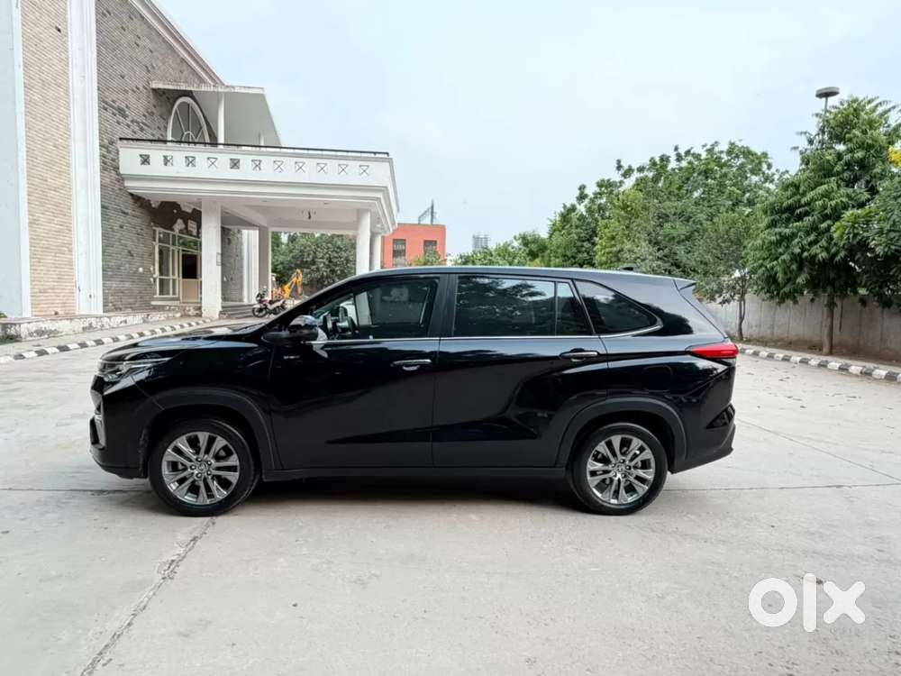 Toyota Innova Hycross, 2026, Petrol