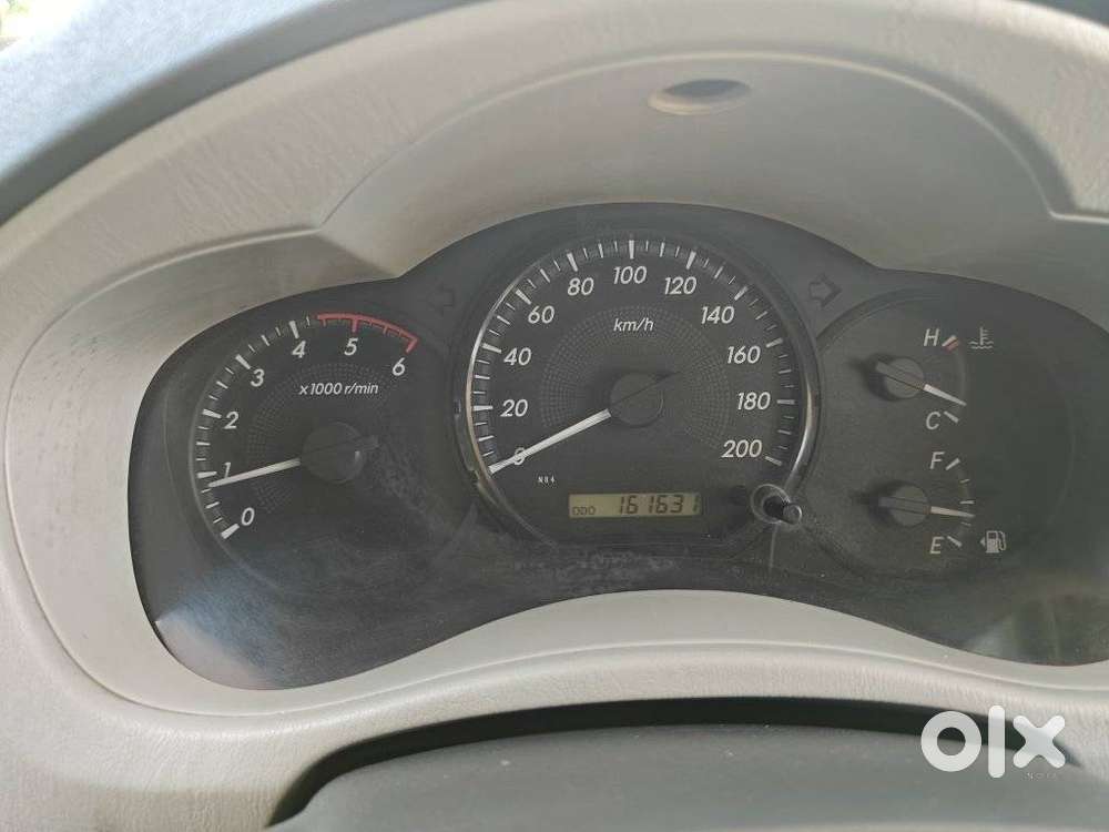 Toyota Innova 2.5 G (diesel) 8 Seater, 2013, Diesel