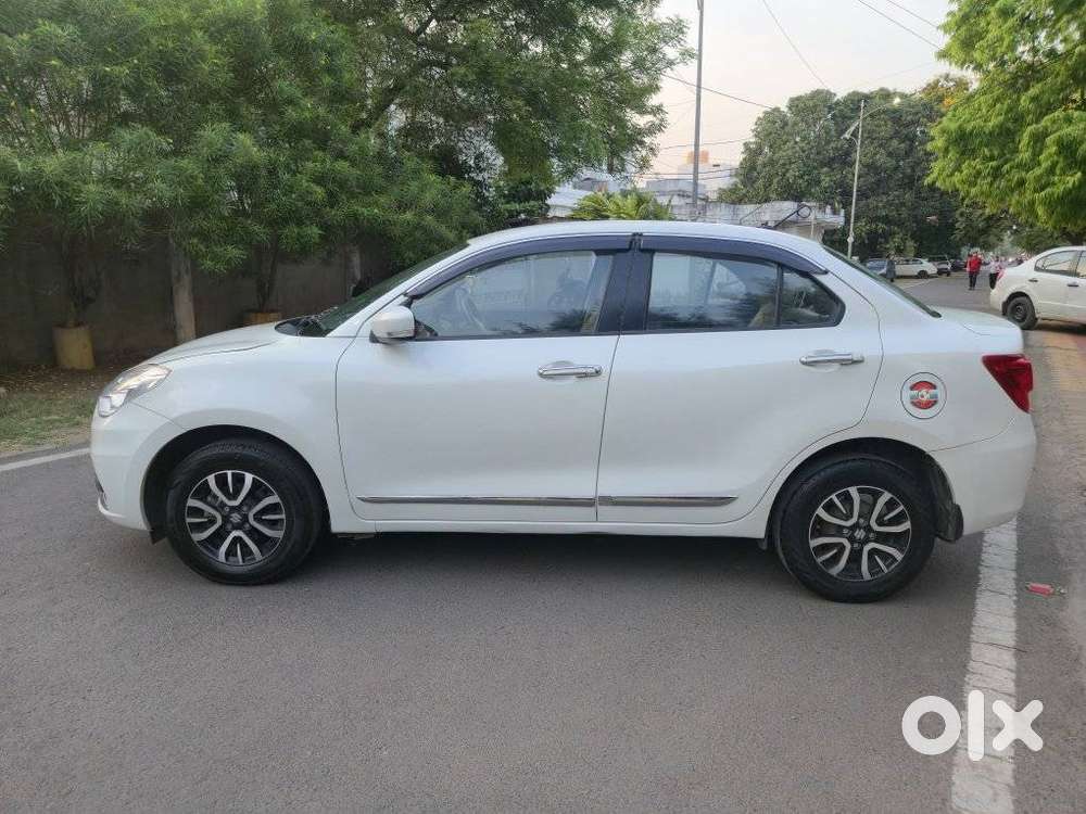 Maruti Suzuki Dzire 1.2 Vxi, 2023, Petrol