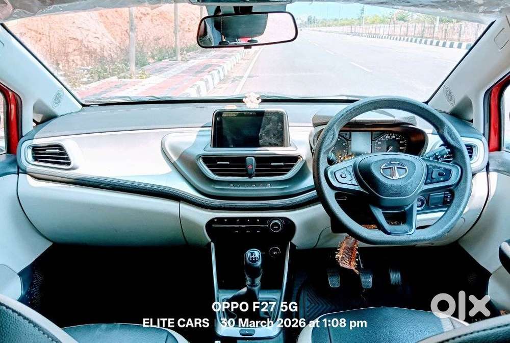 Tata Altroz 1.2 Xz (o), 2023, Petrol