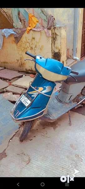 Olx deals scooty es