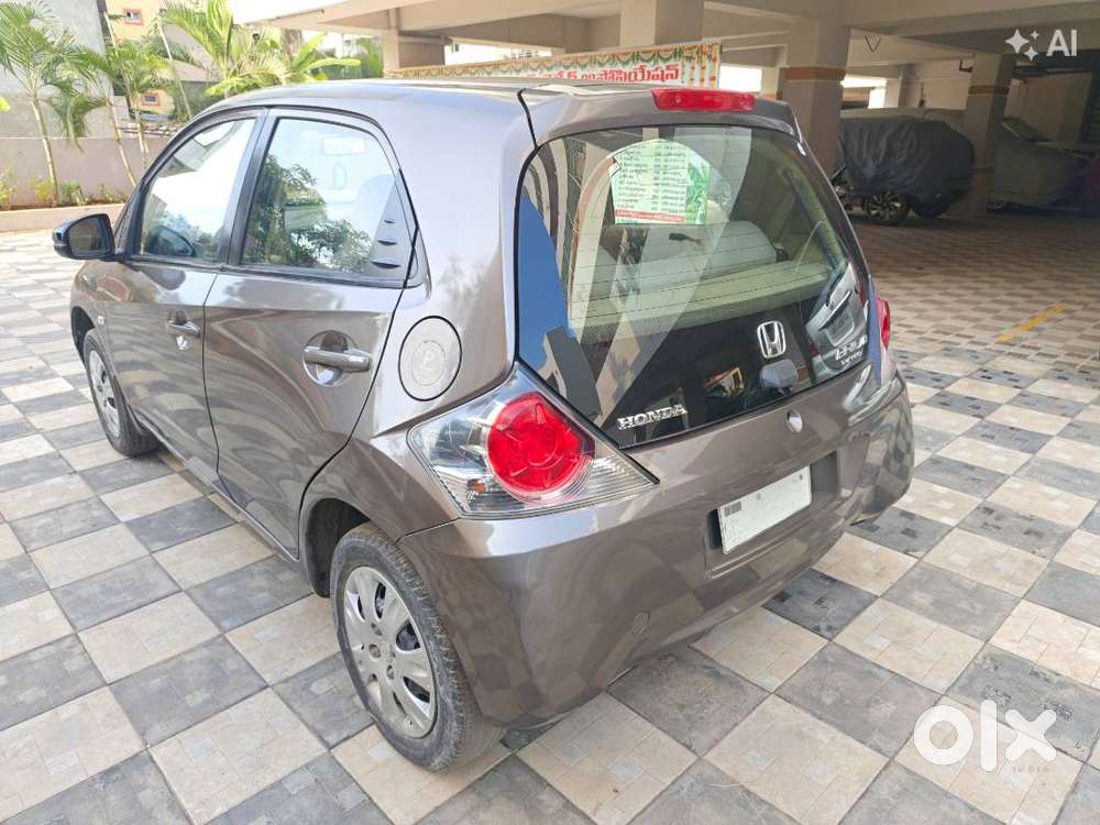 Honda Brio S Mt 2015 88500kms
