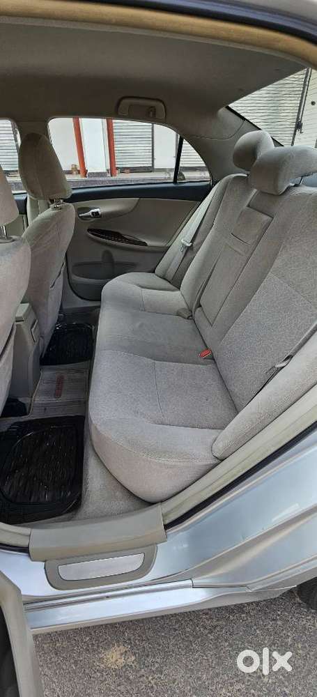 Toyota Corolla Altis 2010-2013 G Hv At, 2012, Petrol