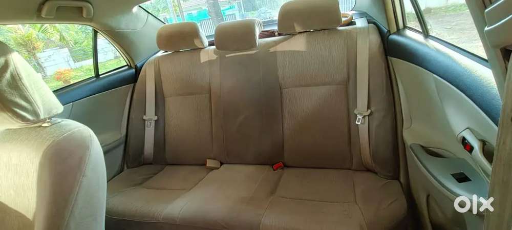 Toyota Corolla Altis 2013