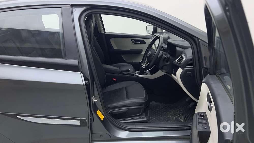 Tata Altroz 1.2 Xz I-turbo, 2023, Petrol
