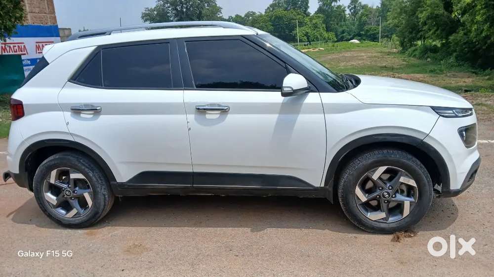 Hyundai Venue Diesel Manual 2022