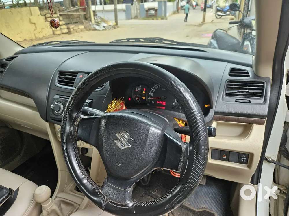 Maruti Suzuki Dzire 2017 Diesel 87484 Km Driven.good Condition