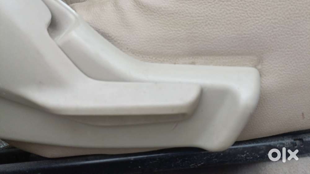 Maruti Suzuki Swift Dzire 1.2 Lxi Bsiv, 2018, Petrol