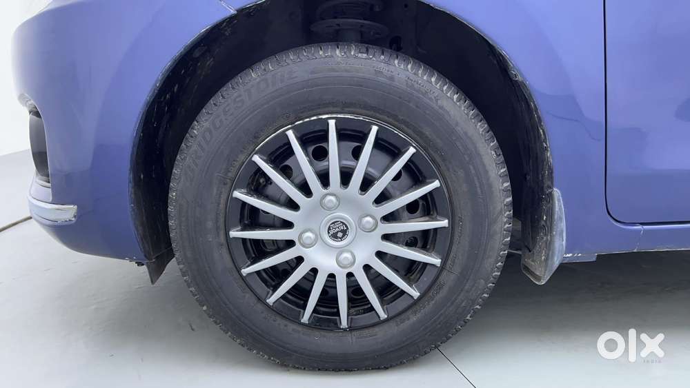 Maruti Suzuki Dzire 1.2 Vxi Amt, 2019, Petrol