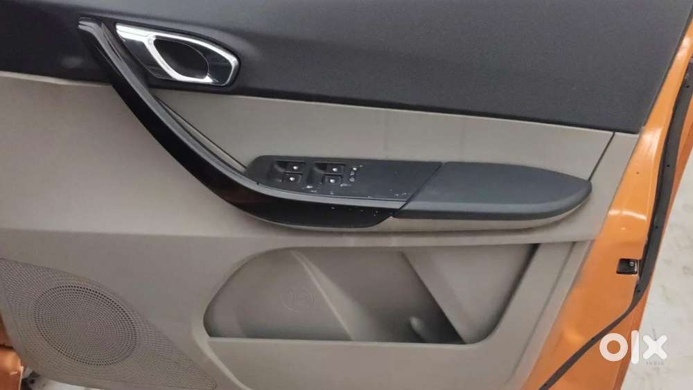 Tata Tiago 1.2 Revotron Xza, 2018, Petrol