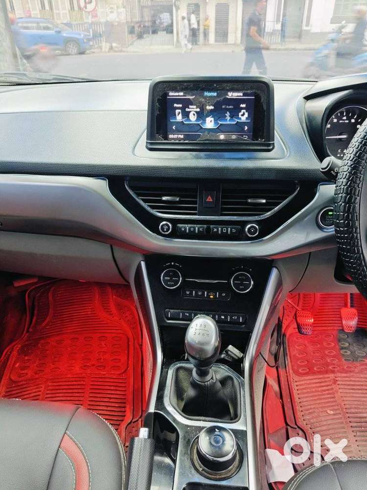Tata Nexon 1.2 Revotron Xz Plus Premium, 2018, Petrol