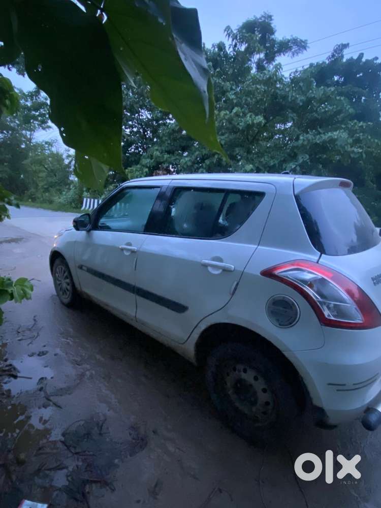 Maruti Swift Zxi 2012