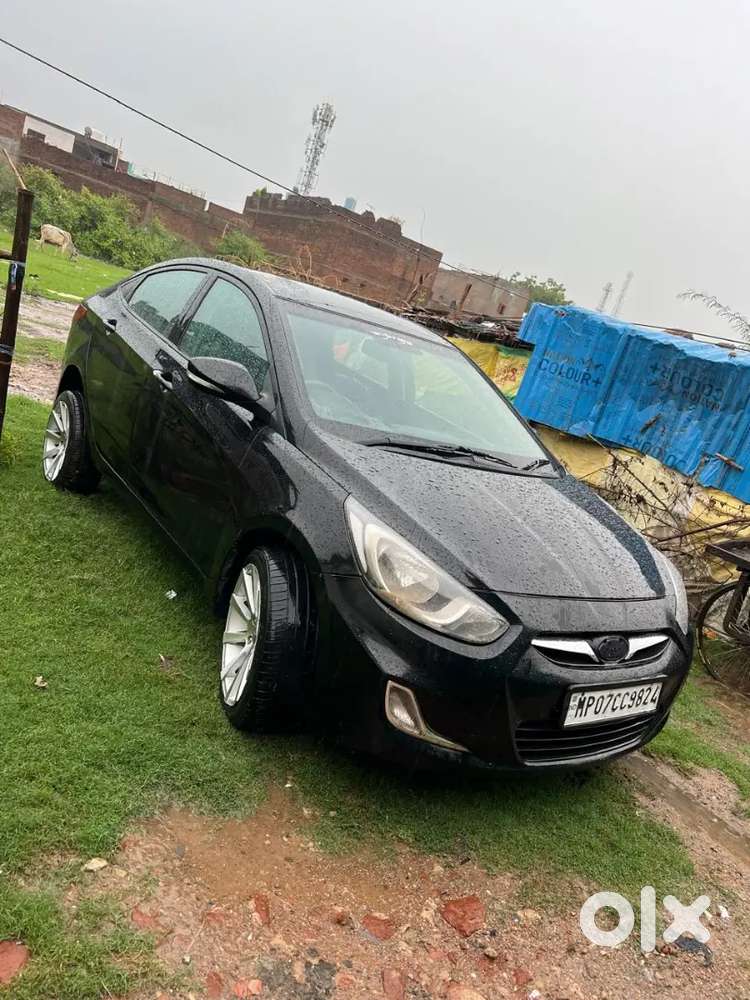 Hyundai Verna Fluidic 2013 Diesel Manual Wall Maintenan Car Good Look