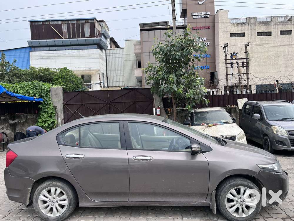 Honda City V At Sunroof I-vtec, 2013, Petrol