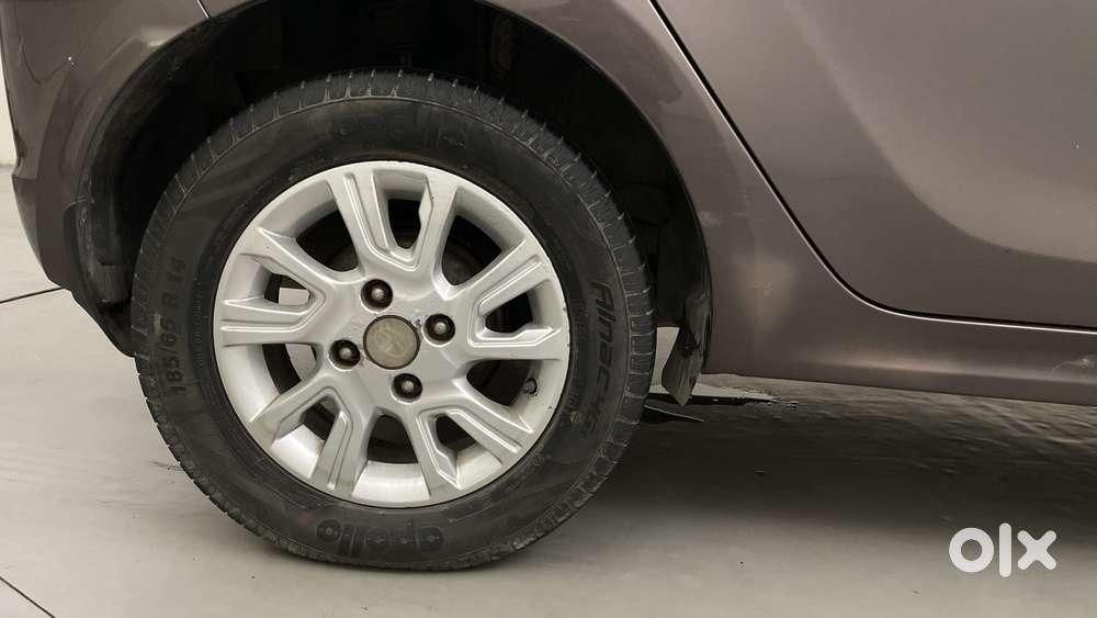 Tata Tiago Xza, 2017, Petrol