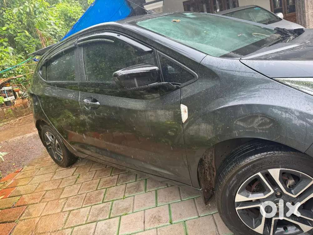 Tata Altroz Low Km