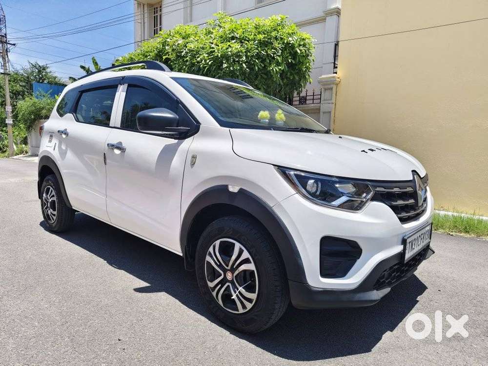 Renault Triber 1.0 Rxe, 2023, Petrol