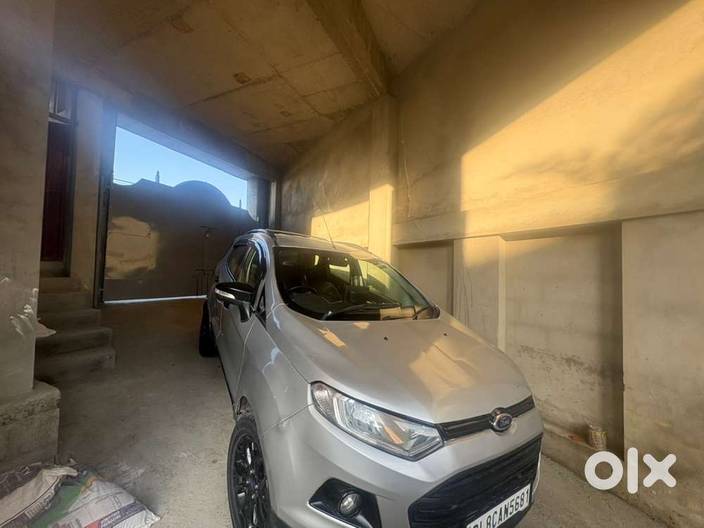 Ford Ecosport 2016 Petrol Automatic, 70000 Km Driven With Push Button