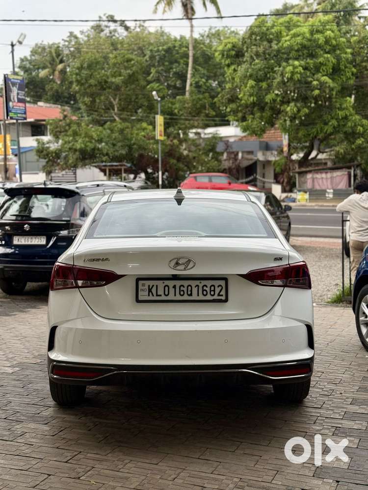 Hyundai Verna 1.5 Sx Ivt, 2020, Petrol