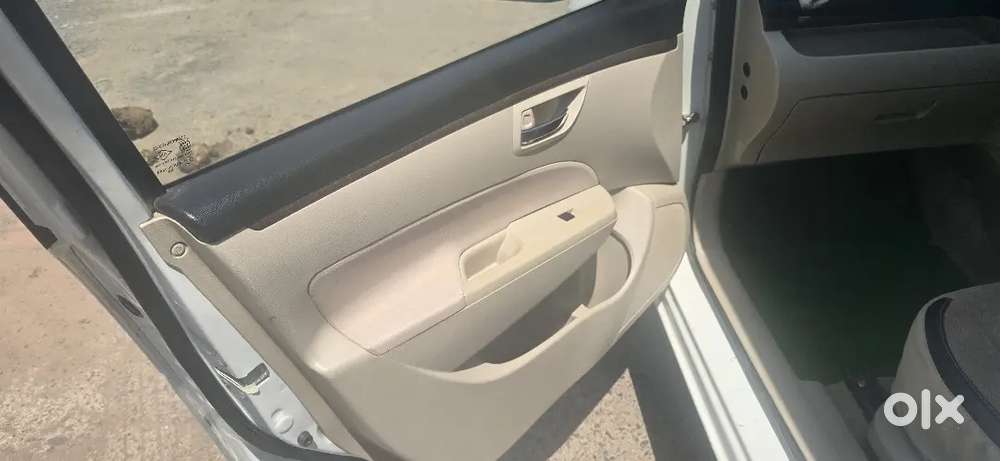 Maruti Suzuki Dzire 2017 Petrol 28800 Km Driven