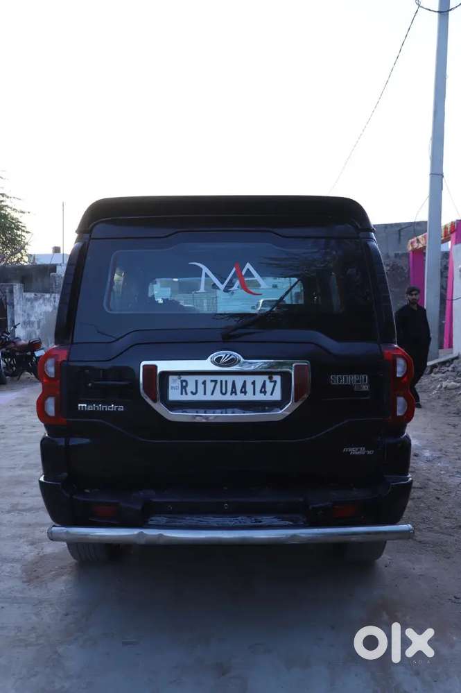 Mahindra Scorpio 2015