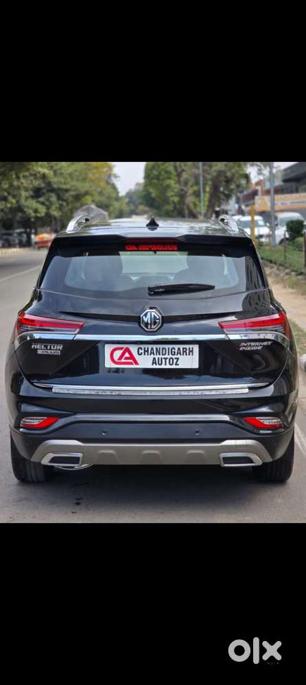 Mg Hector Plus Sharp Pro 1.5 Turbo Petrol  Cvt 7 Str Dual Tone, 2022..