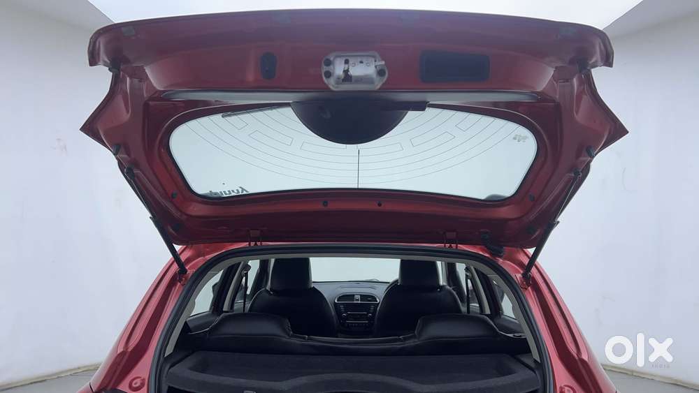 Tata Tiago Xza, 2019, Petrol