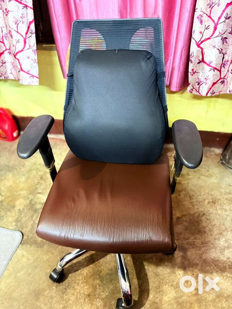 Premium Office chair Other Household Items 1821113510