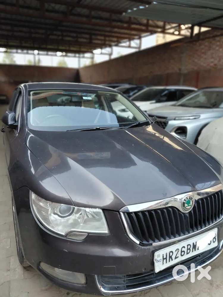 Skoda Superb 2011 Petrol, 3rd Owner, Excellent Condition
