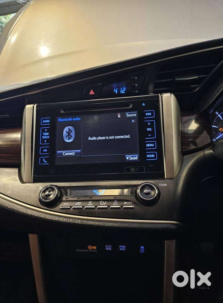 Toyota Innova Crysta Zx 2.4 Diesel 7 Seater, 2016, Diesel