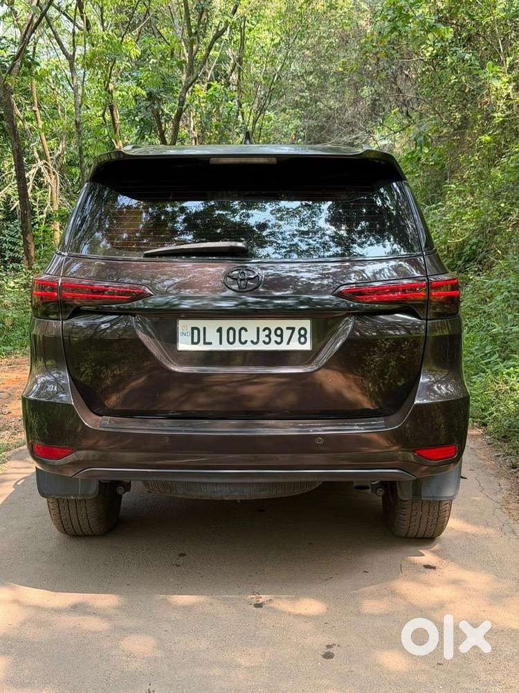 Toyota Fortuner 2017 Diesel 195000 Km Driven