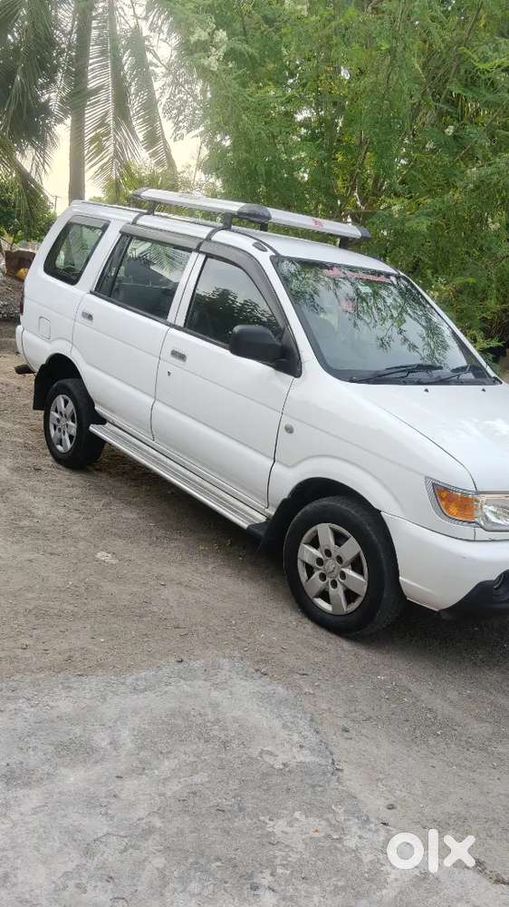 Chevrolet Tavera Neo 2017