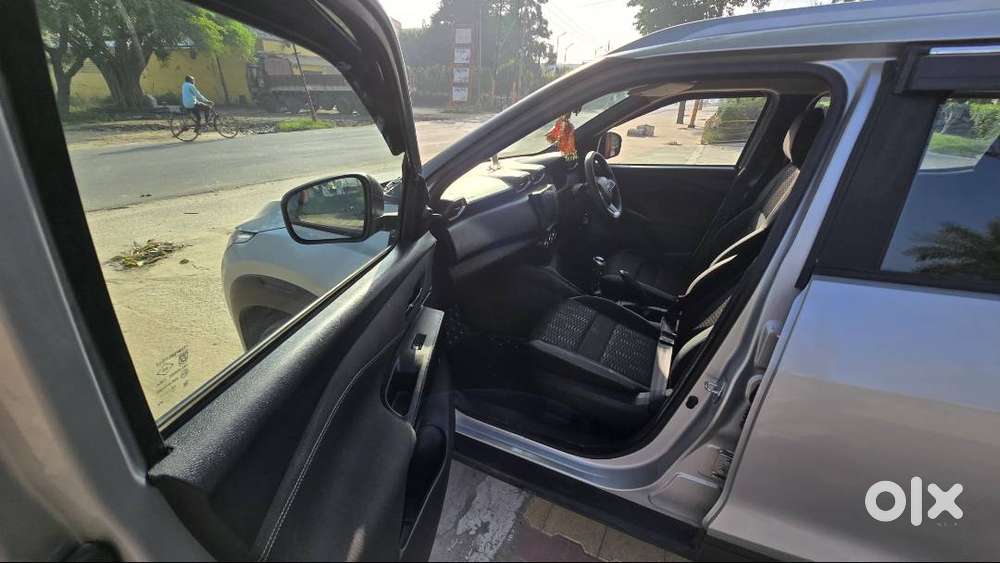 Nissan Magnite Visia 2025 Petrol