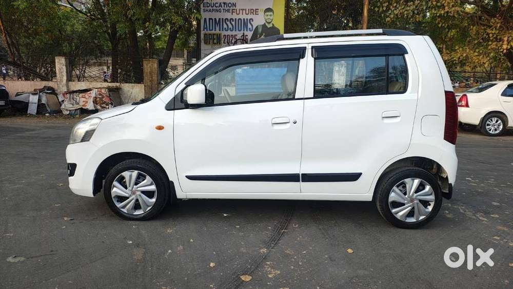 Maruti Suzuki Wagon R Vxi Amt Opt 1.2, 2018, Petrol
