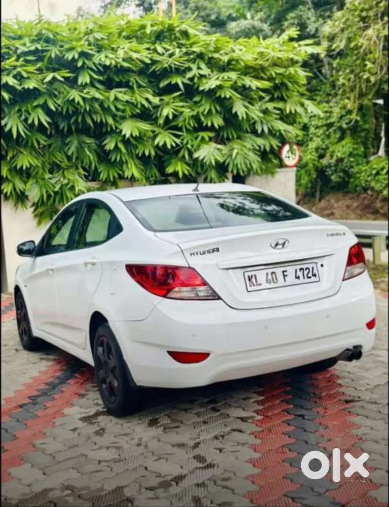 Hyundai Verna 2012 Diesel 107000 Km Driven