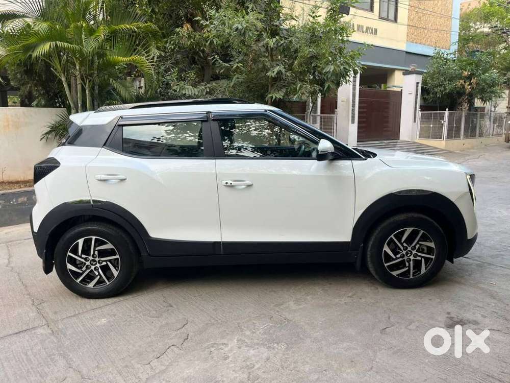 Mahindra Xuv 3xo Ax5 Ds Mt, 2025, Diesel