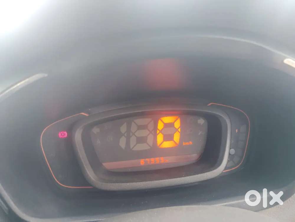 Renault Kwid Perfect Conditions.only Serious Buyer Message.