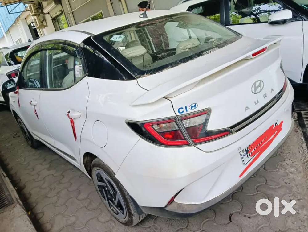 Hyundai Aura 2023 Cng & Hybrids 18000 Km Driven