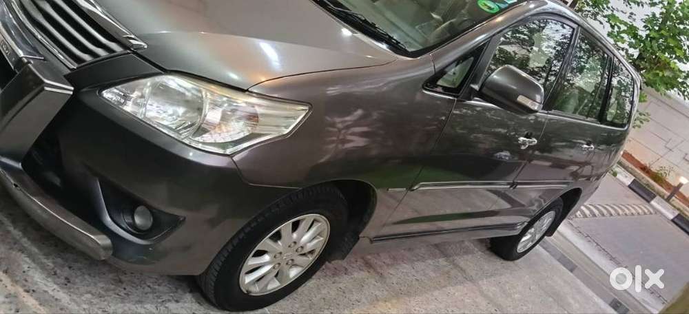Toyota Innova 2013 Diesel 115000 Km Well Maintained