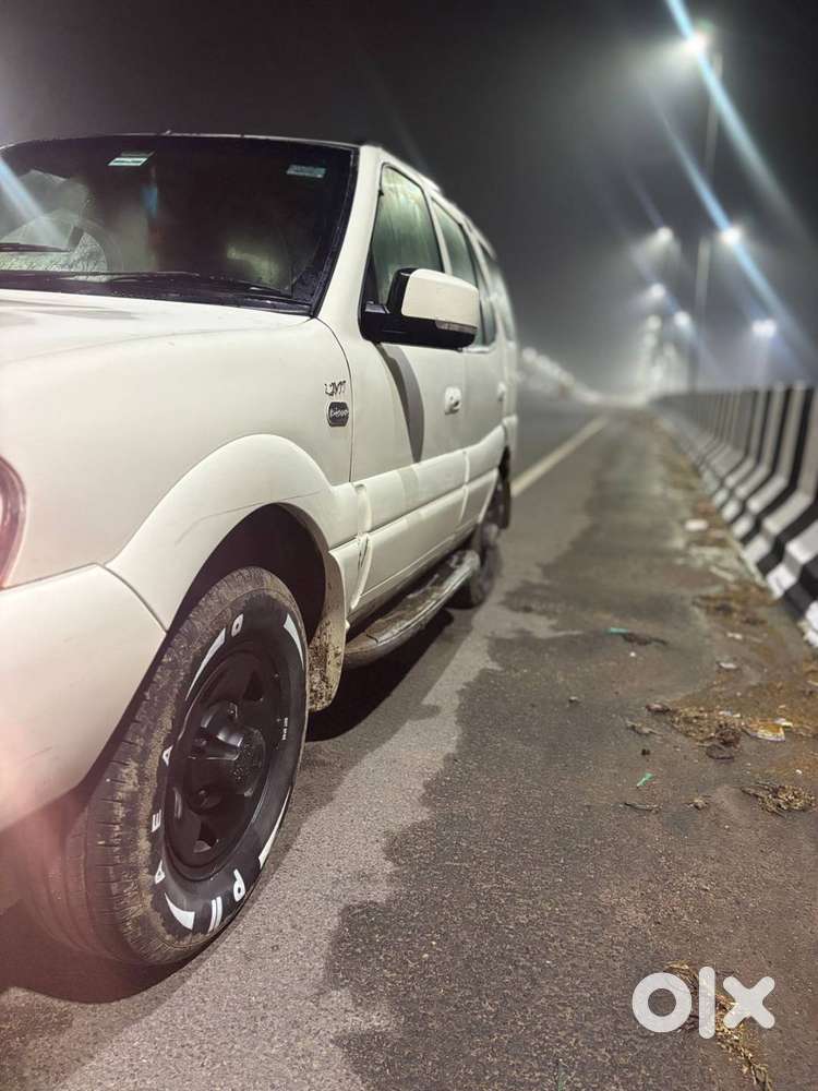 Tata Safari