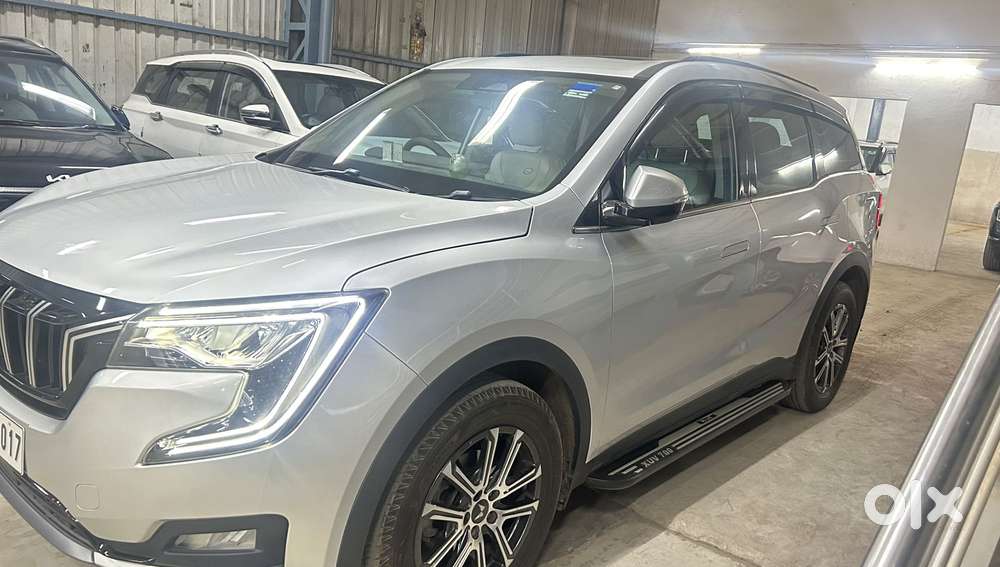 Mahindra Xuv700 2.0 Ax 7 Petrol Mt Str, 2024, Petrol