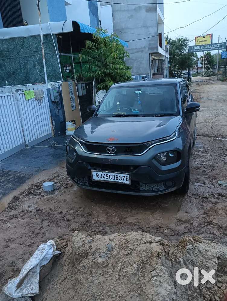 Tata Punch Rhythm 2021