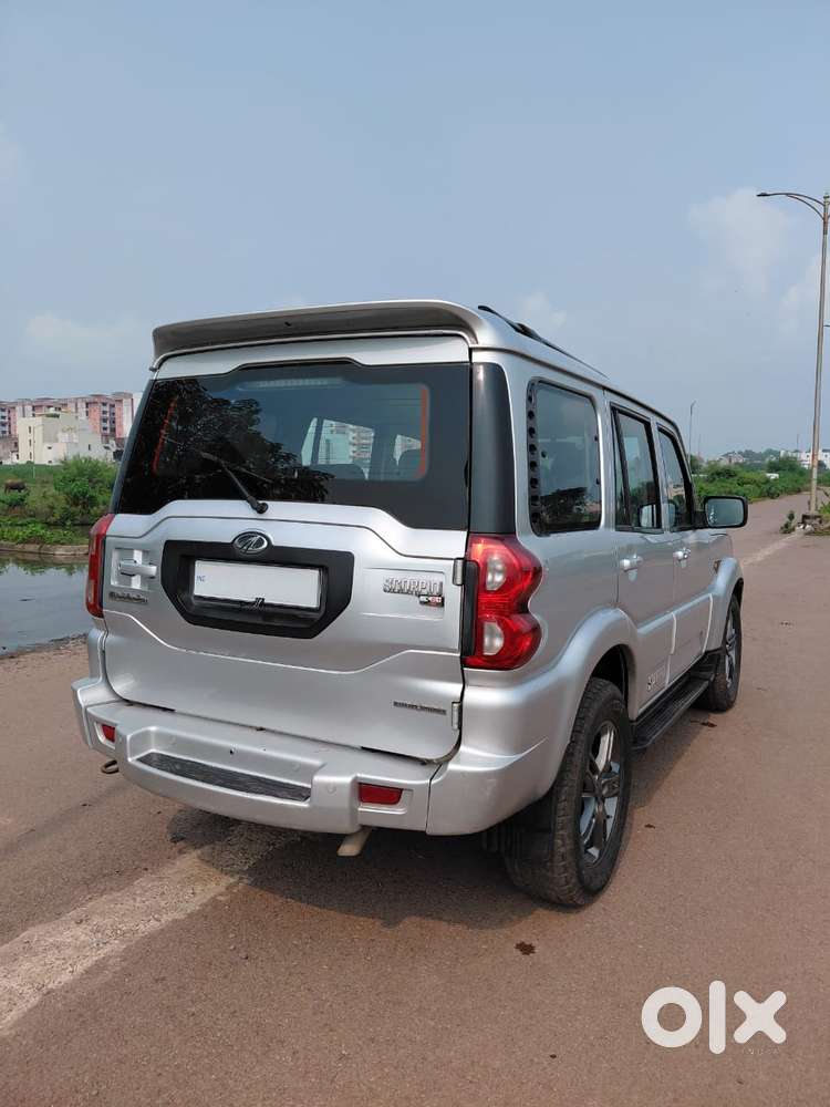 Mahindra Scorpio S6 Plus, 2017, Diesel