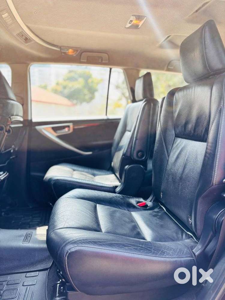 Toyota Innova Crysta