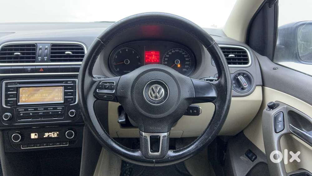 Volkswagen Vento 2010-2013 Petrol Highline, 2014, Petrol