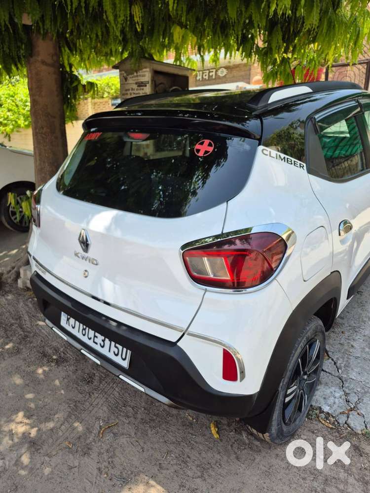 A One Condition Car Run By Lt. Dr. Sohan Lal, 2022 Model, Km 23602