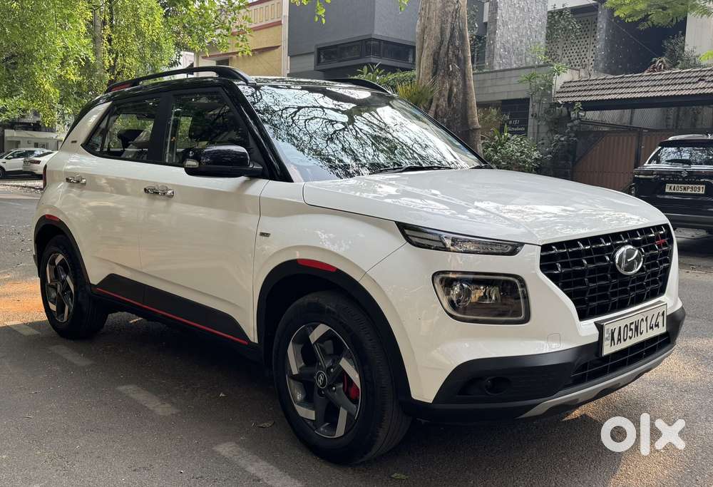 Hyundai Venue 1.0 Sx Plus Turbo Dct Dual Tone, 2021, Petrol
